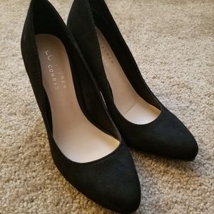 Brand New Lauren Conrad Black Suede Pumps/Heels